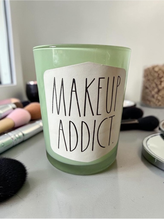 Rae Dunn Accessories - Rae Dunn by Magenta MAKEUP ADDICT Green Glass Makeup Brush Holder